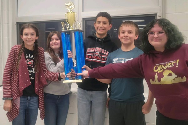 Congratulations to Kinsley Myers, Lauren Clement, Nathaniel Bontrager, Calen Oen, and Cordelia Gallimore. Representing the 7th/8th grade of Spencerville and winning the Allen County Quiz Bowl with an undefeated record of 10-0!